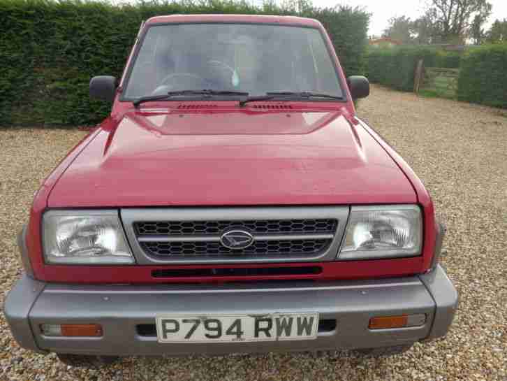 1996 DAIHATSU SPORTRAK ANJOU RED (SPARES OR REPAIR)