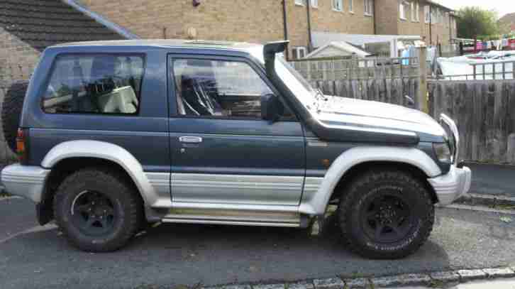 1996 MITSUBISHI PAJERO 2.5TD BLUE/SILVER