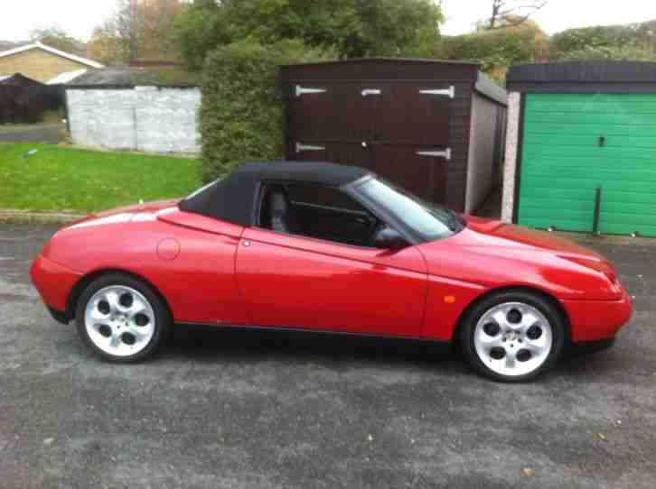 1997 ALFA ROMEO SPIDER T SPARK 16 V RED 12 MONTHS MOT