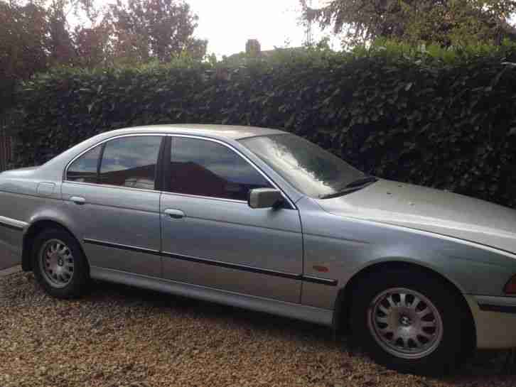 1997 BMW 520I GREEN