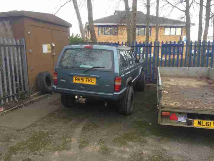 1997 JEEP CHEROKEE LIMITED A GREY off roader 4x4