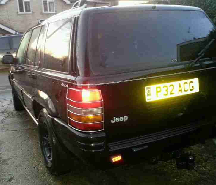 1997 JEEP GRAND CHEROKEE LTD 4.0 AUTO BLACK 4x4 LEATHER/CRUISE ETC YEARS MOT
