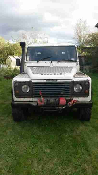 LAND ROVER. Land & Range Rover car from United Kingdom