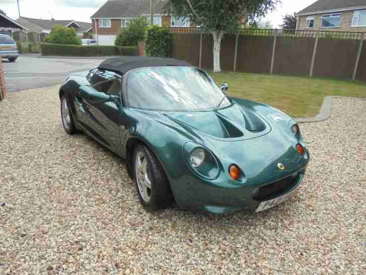 1997 Lotus Elise - British Racing Green Metallic