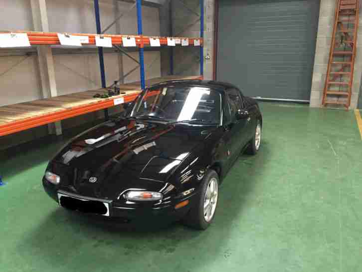 1997 MAZDA MX-5 CLASSIC BLACK - LOW MILES