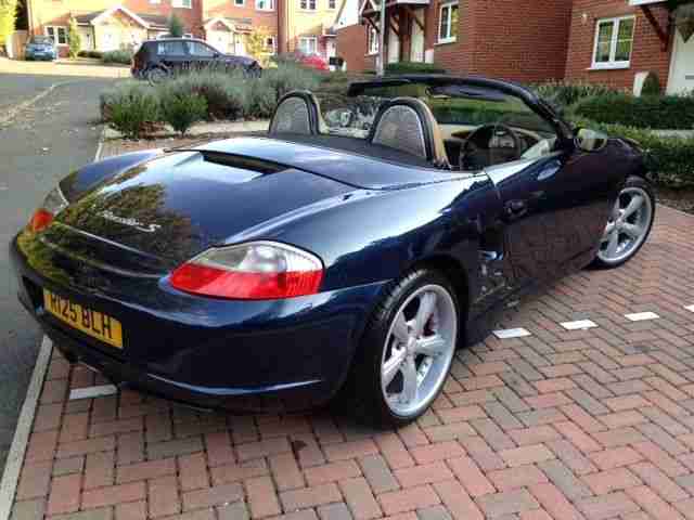  CONVERTIBLE Convertible