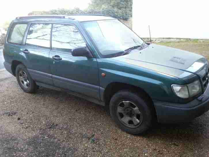 1997 SUBARU FORESTER GLS GREEN Spare/repairs, short tax & MOT