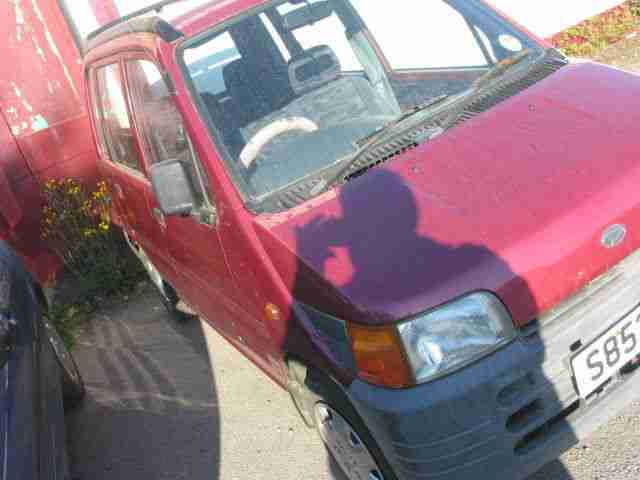 1998 DAIHATSU MOVE RED Mot'd till November 2015 spares or repair