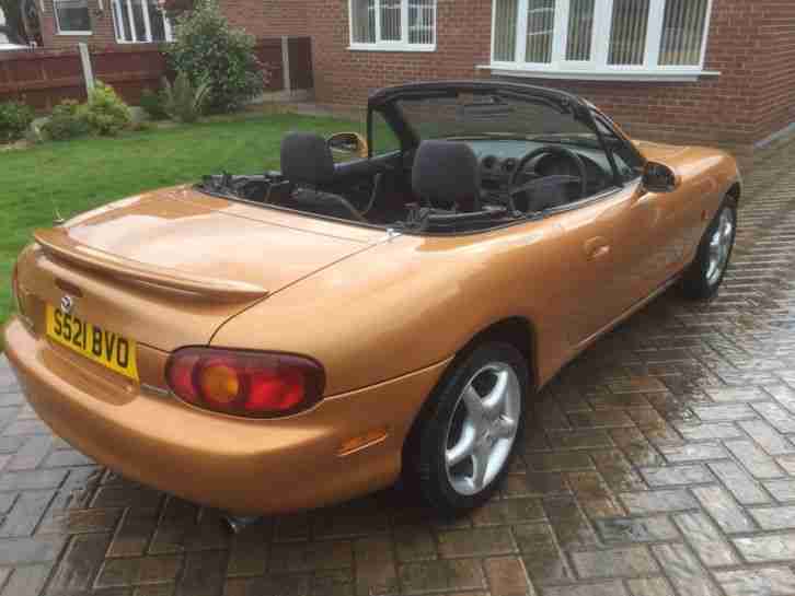 1998 MAZDA MX5 CONVERTIBLE..VERY LOW MILEAGE