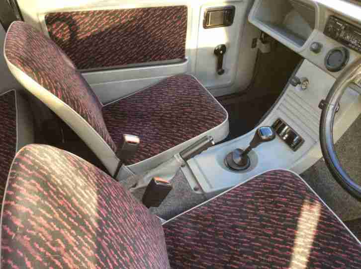1998 RELIANT RIALTO ESTATE LX GREEN
