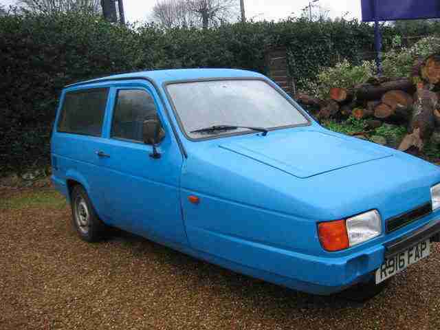 1998 RELIANT RIALTO ESTATE SE BLUE