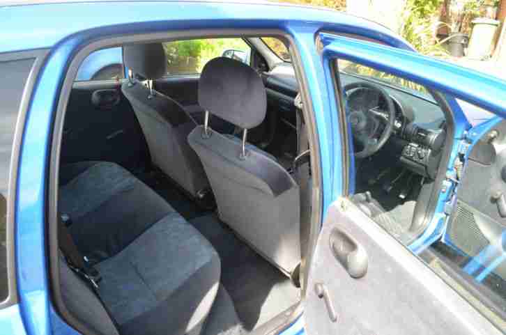 1998 VAUXHALL CORSA BREEZE 16V 5 DOOR IN BLUE - MOT MAY 2017