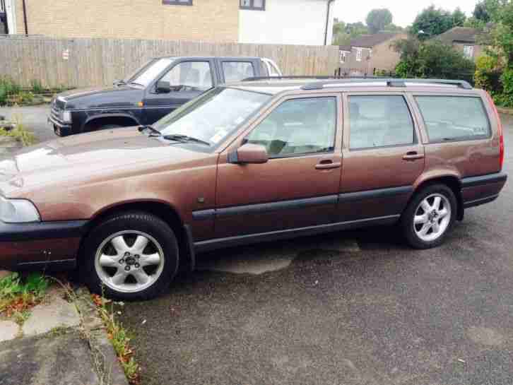 1998 VOLVO V70 XC 2.5T AUTO BROWN