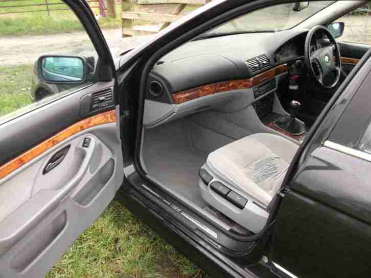 1998 bmw 523i touring,spares or repair.99p
