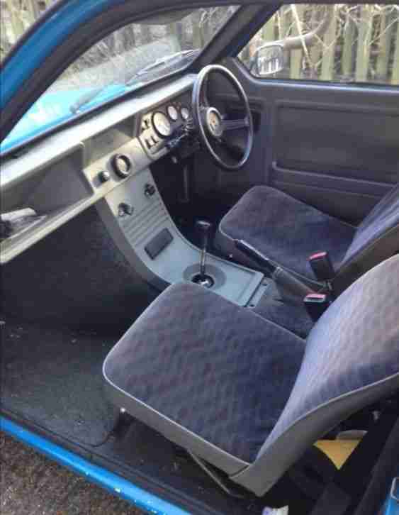 1998 reliant Rialto estate blue ( robin )