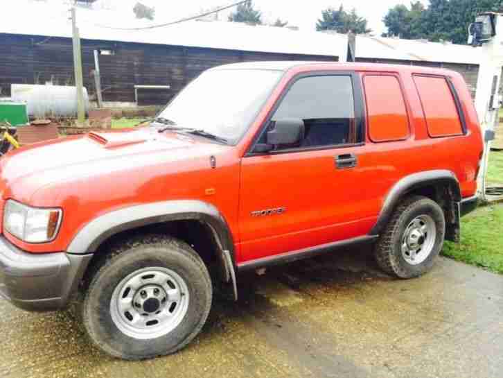 1999 ISUZU TROOPER TURBO DIESEL COMMERCIAL JEEP RED SPARES OR REPAIRS