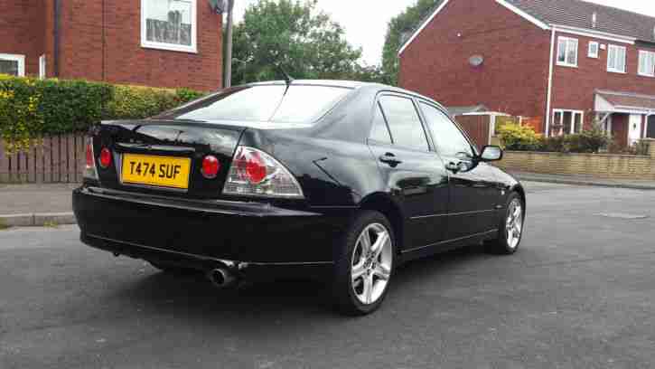 1999 Lexus IS200 SE. Black 106K. (4m tax, 11m Mot, Sat nav, heated seats) &pound;1250