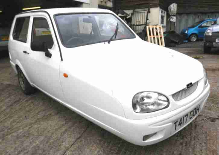 1999 RELIANT ROBIN LX WHITE