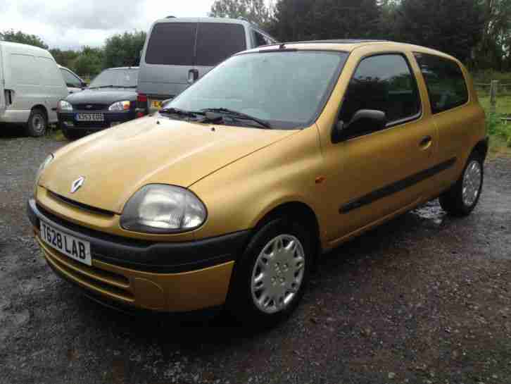 1999 RENAULT CLIO RN AUTO 1.6cc 78,000 miles MOT 10/2016