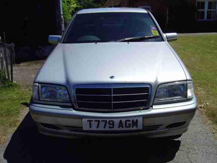 1999/T Mercedes-Benz C200 2.0 auto Classic
