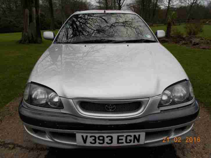 1999 TOYOTA AVENSIS SR SILVER