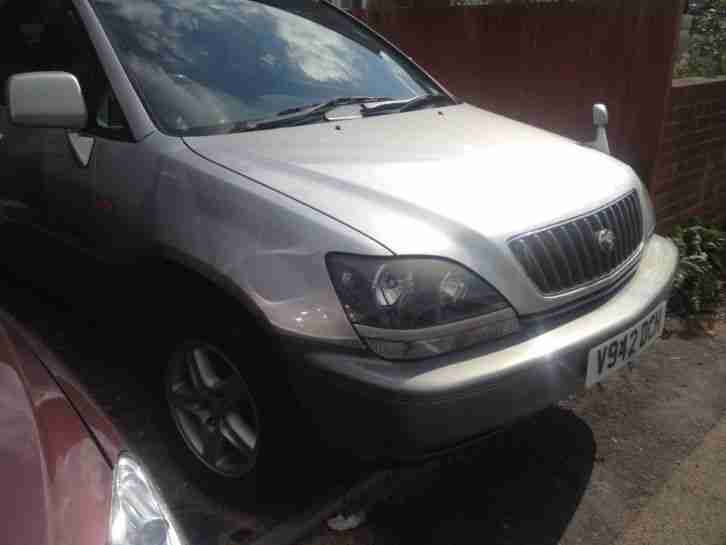1999 TOYOTA LEXUS HARRIER 3.0 AUTO SILVER
