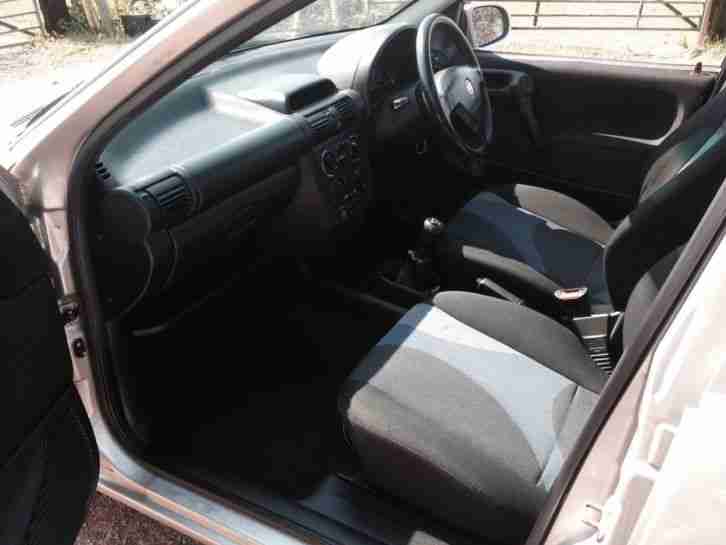  Features Driver