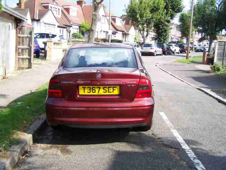 1999 VAUXHALL VECTRA 1.8 CLUB AUTOMATIC. 4 DOOR SALOON IN RED