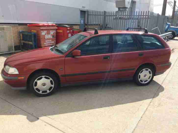 1999 VOLVO V40 I GOLD