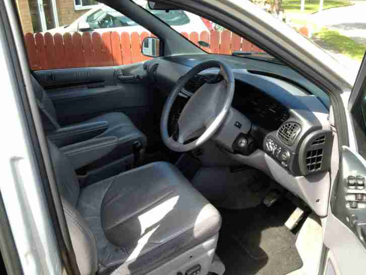 2000 CHRYSLER VOYAGER LE TD Diesel, Leather, Low Mileage, Long MOT, Runner