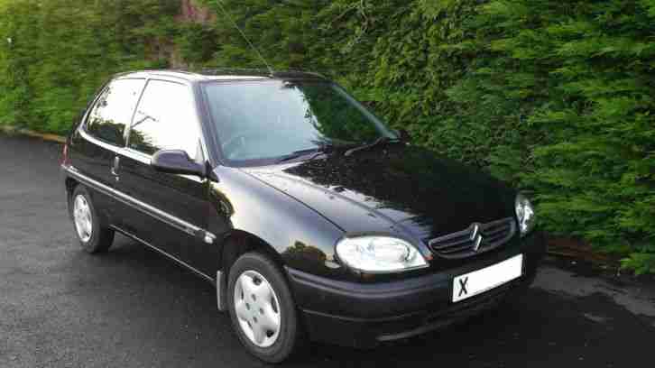 2000 CITROEN SAXO FIRST BLACK - VERY LOW MILEAGE