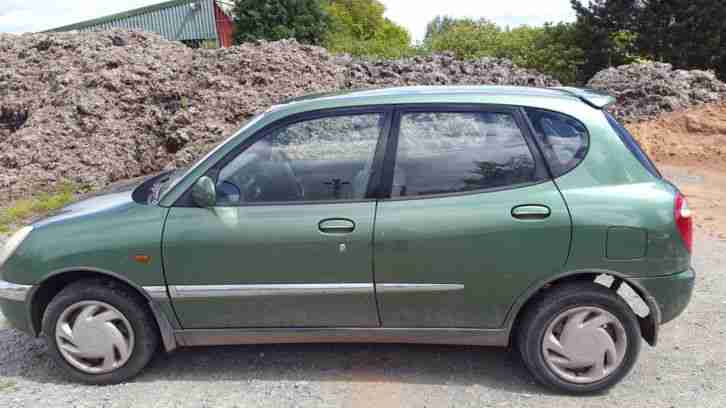 2000 DAIHATSU SIRION + GREEN