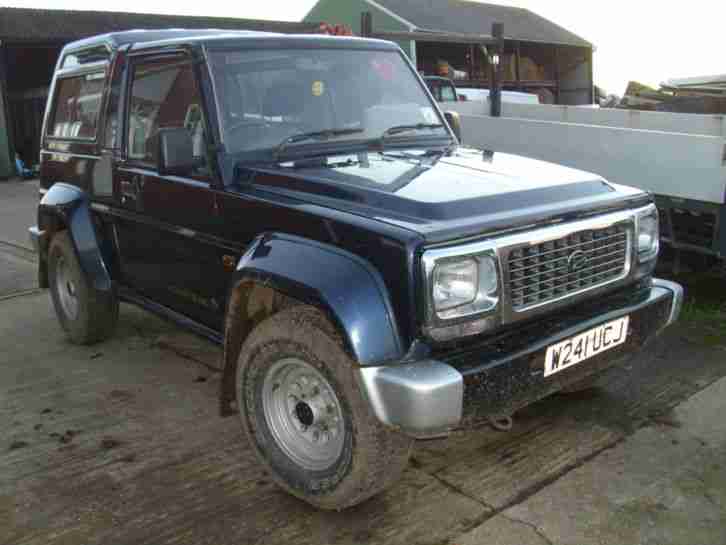 2000 Daihatsu Fourtrak 2.8 TDX manual