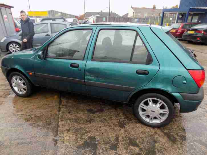 2000 FIESTA GREEN