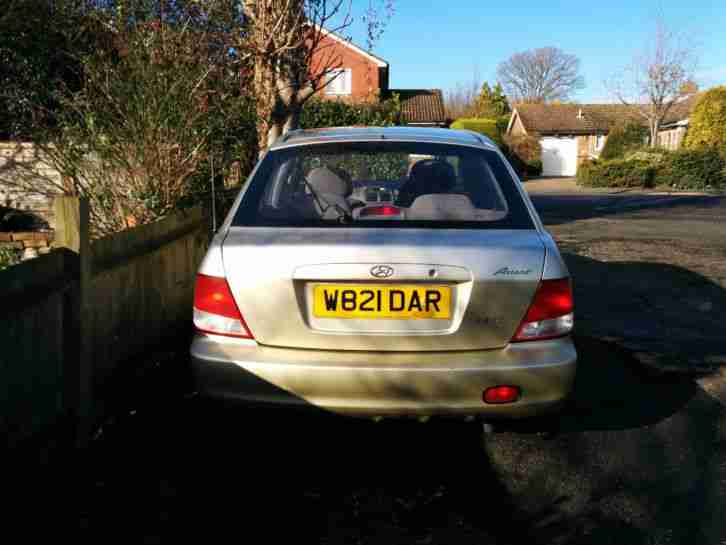 2000 HYUNDAI ACCENT CDX LOW MILEAGE **NEEDS REPLACEMENT CLUTCH**