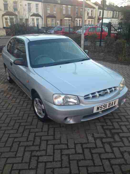 2000 accent low mileage VERY 25,000
