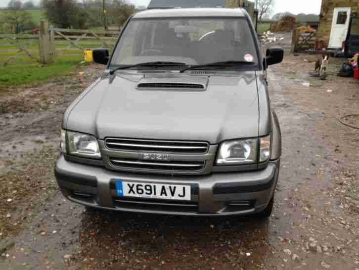 Isuzu TROOPER. Isuzu car from United Kingdom