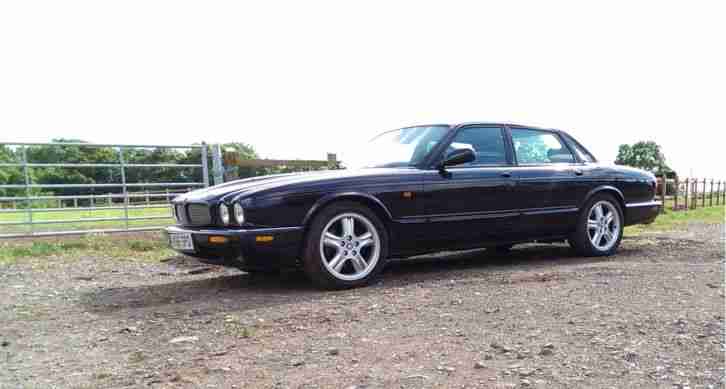 2000 XJR V8 AUTO BLACK SUPERCHARGED