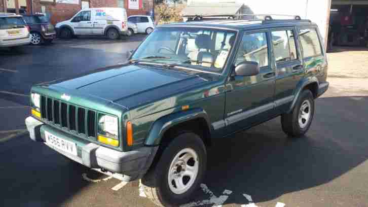 Jeep CHEROKEE. Jeep car from United Kingdom