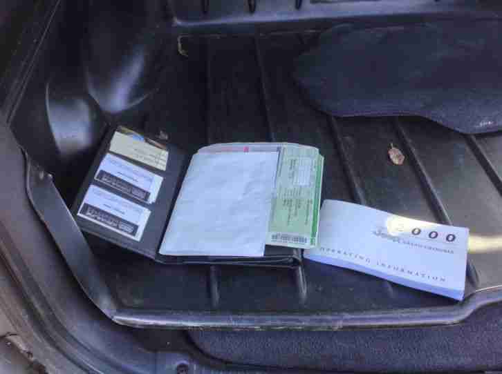 2000 JEEP GRAND CHEROKEE LIMITED SILVER 86,166 miles spares or repair 4x4