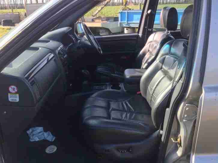 2000 JEEP GRAND CHEROKEE LIMITED SILVER 86,166 miles spares or repair 4x4