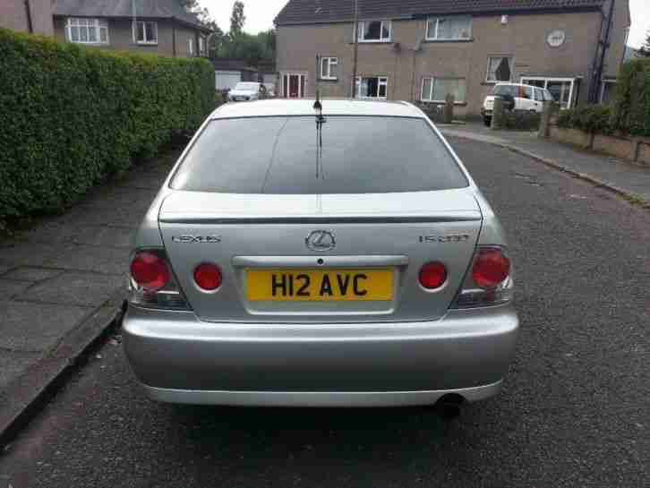 2000 LEXUS IS 200 2.0 Sport 4dr