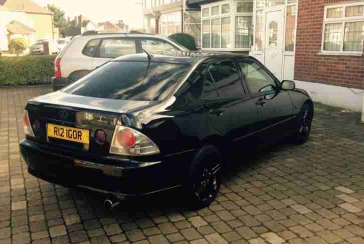 2000 LEXUS IS200 SE AUTO BLACK