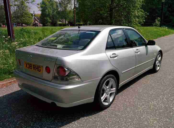 *2000 LEXUS IS200 SE AUTO SILVER**1 OWNER**NO RESERVE*