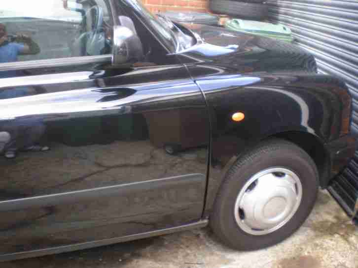 2000 LONDON TAXIS INT TX1 SILVER AUTO BLACK