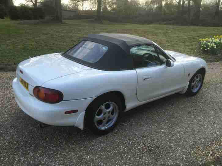 2000 MAZDA MX5 ROADSTER CONVERTIBLE 1.6 AIR CON IMPORTED RARE IN WHITE