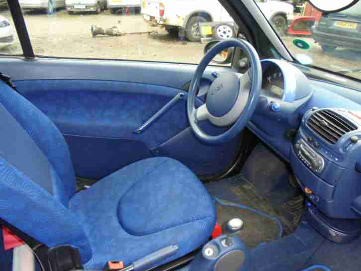 2000 MCC SMART PULSE AUTO (LHD) BLUE/BLACK AUTO