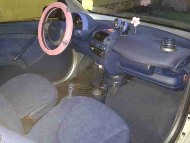 2000 MCC SMART PULSE AUTO (LHD) WHITE/SILVER