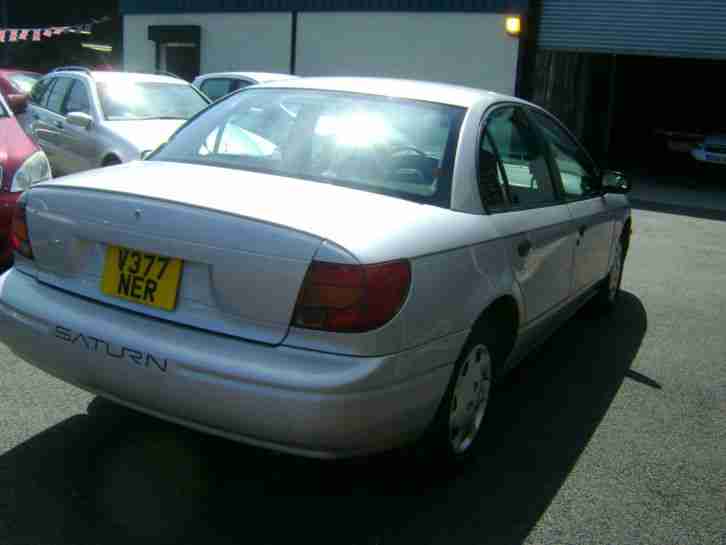 2000 SATURN SL 1 SILVER LEFT HAND DRIVE EXPORT? VILLA ABROAD? AIR CON