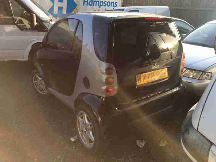 2000 SMART car left hand drive spares or repair